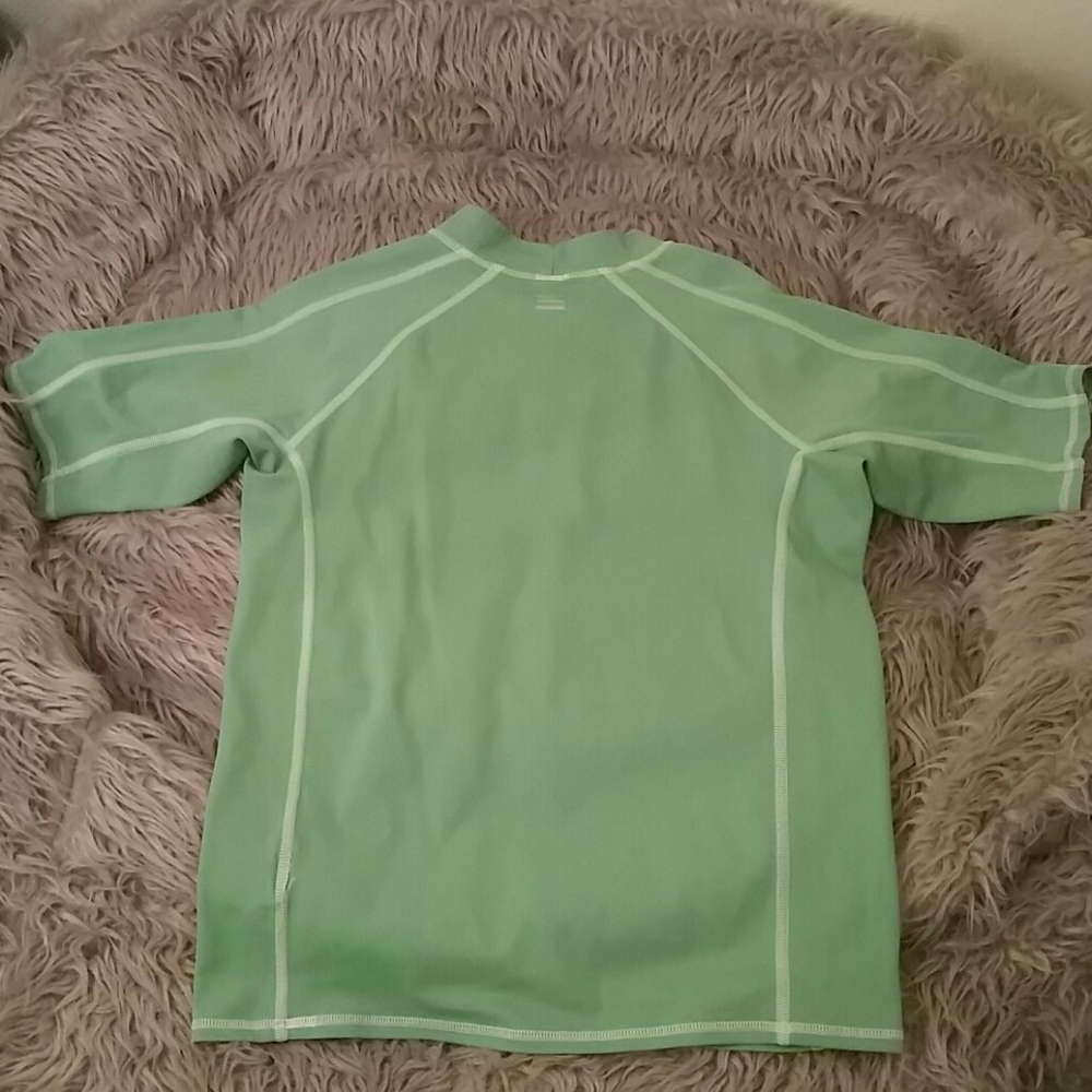 Land's End active wear top, M 10-12 - Picture 2 of 4